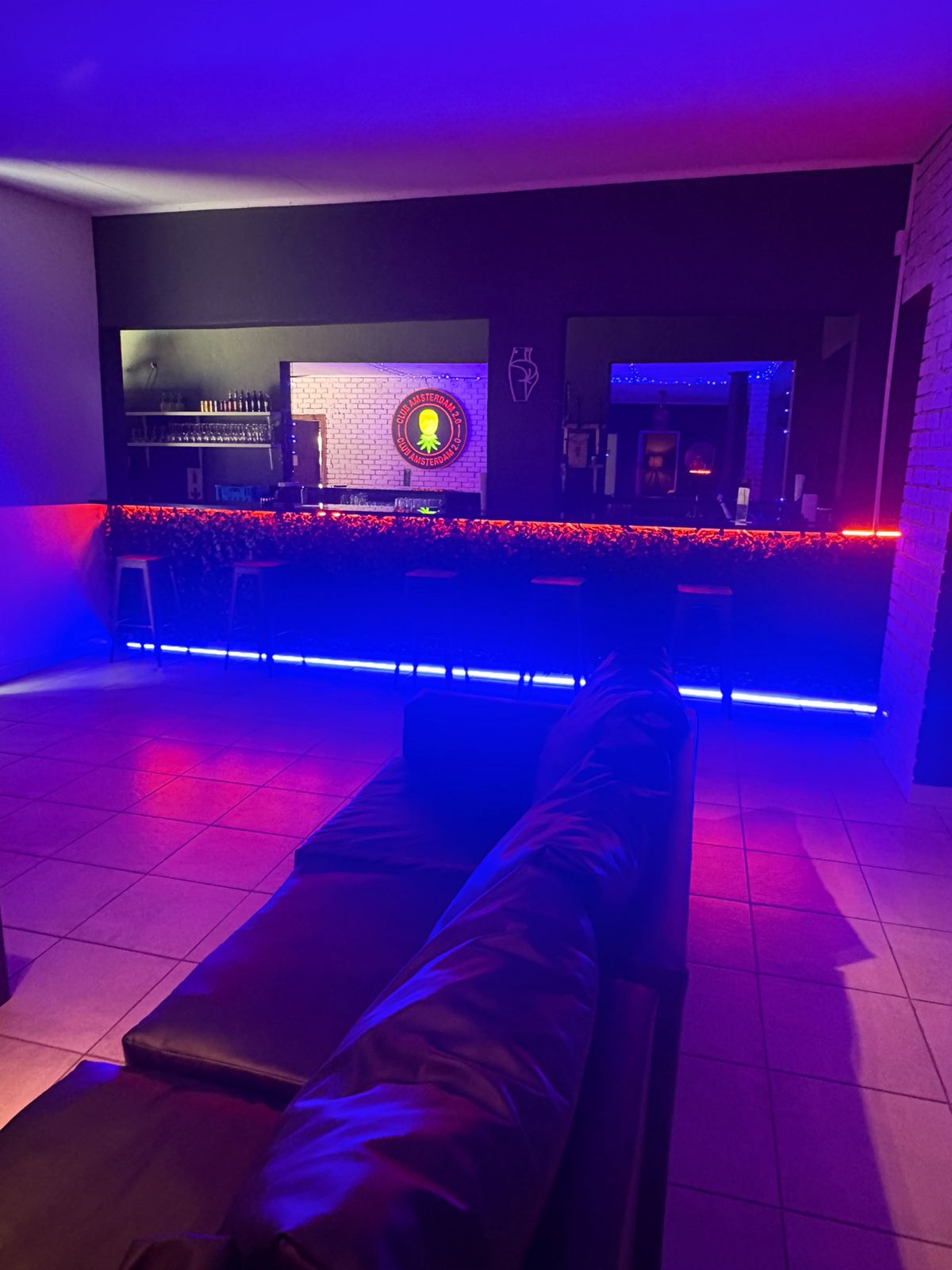 Club Amsterdam atmosphere