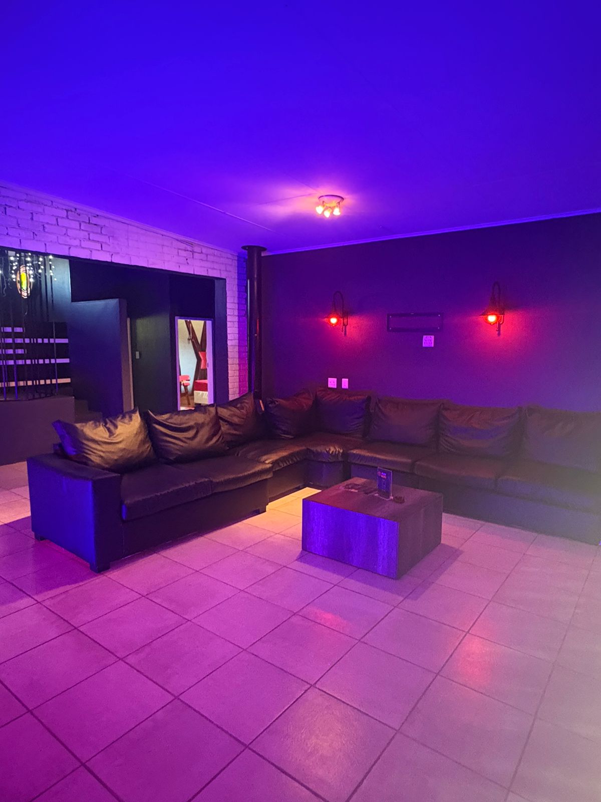 Club Amsterdam atmosphere