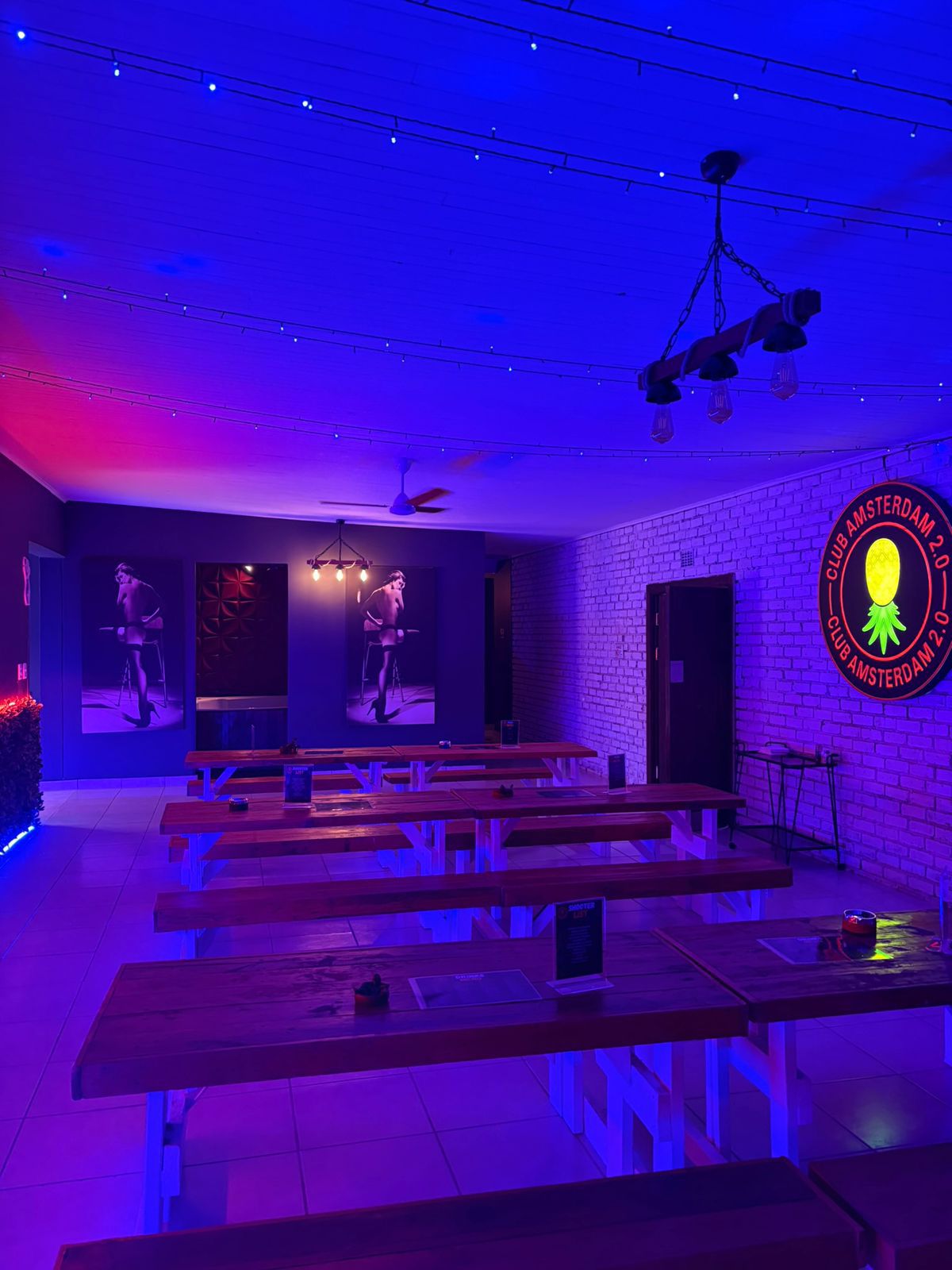 Club Amsterdam atmosphere