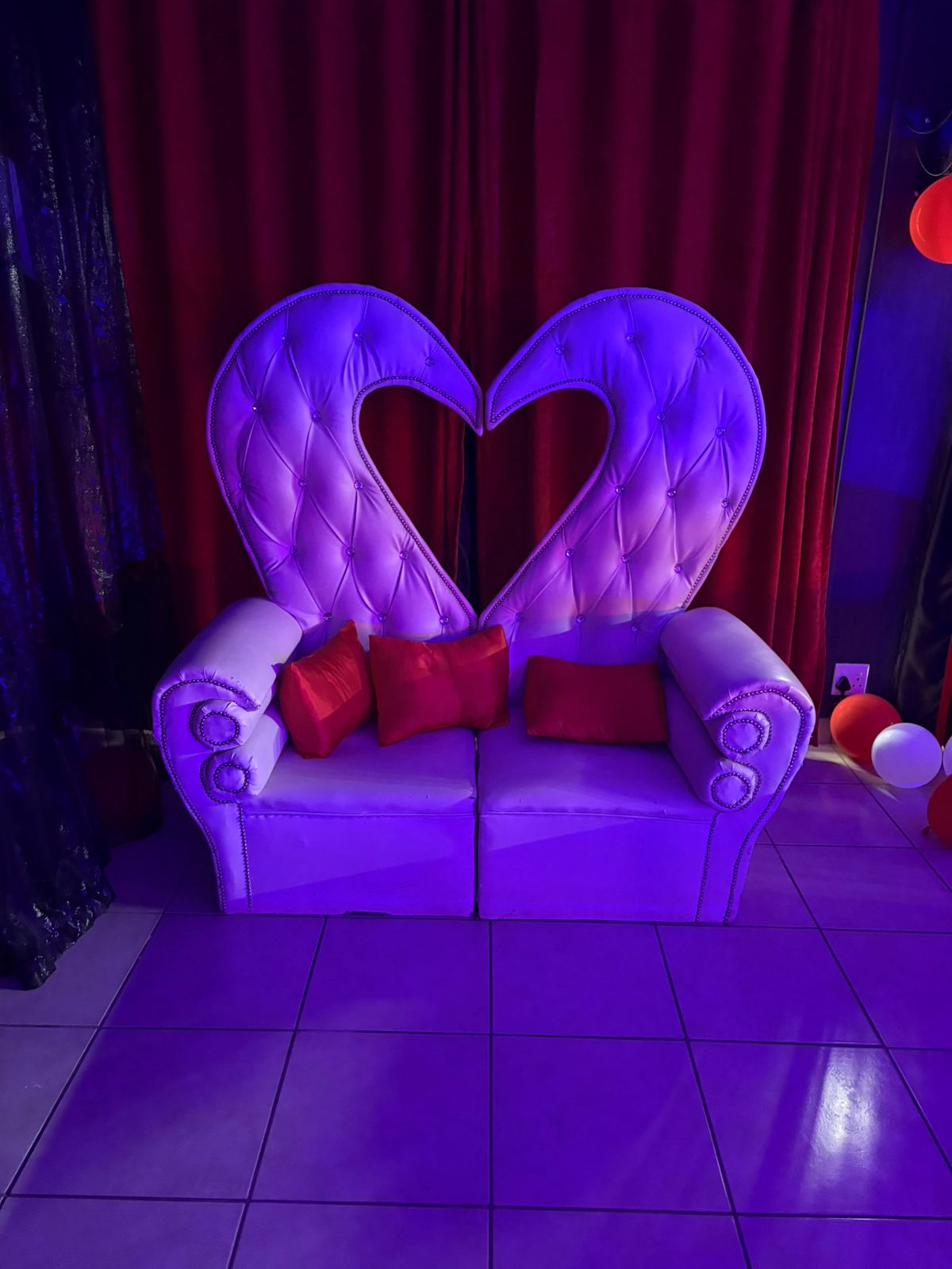 Club Amsterdam atmosphere